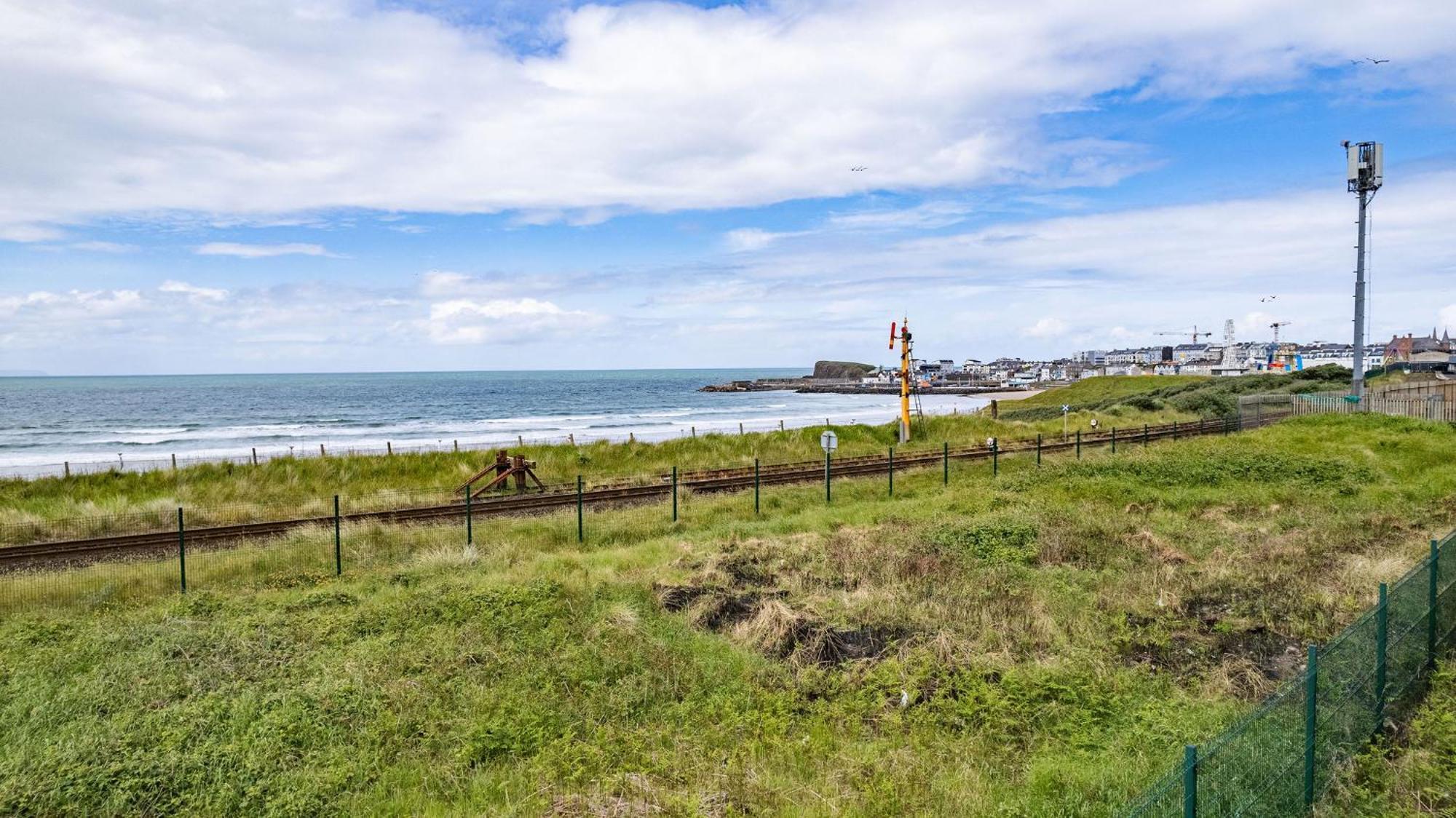 6 Dunluce Park - Portrush By The Sea公寓 外观 照片
