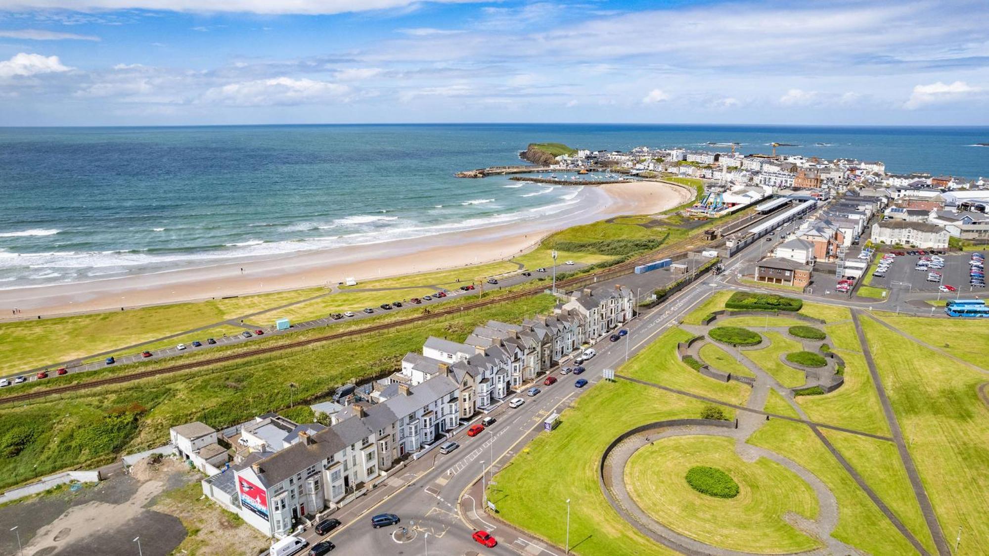 6 Dunluce Park - Portrush By The Sea公寓 外观 照片