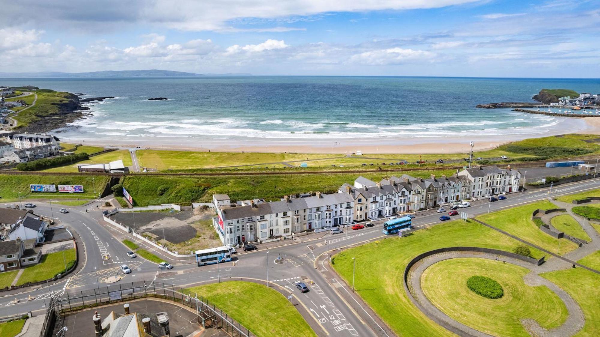 6 Dunluce Park - Portrush By The Sea公寓 外观 照片